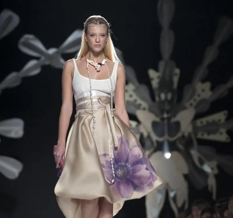 Il Rinascimento di Gattinoni: chiffon rosa, ceruleo e verde