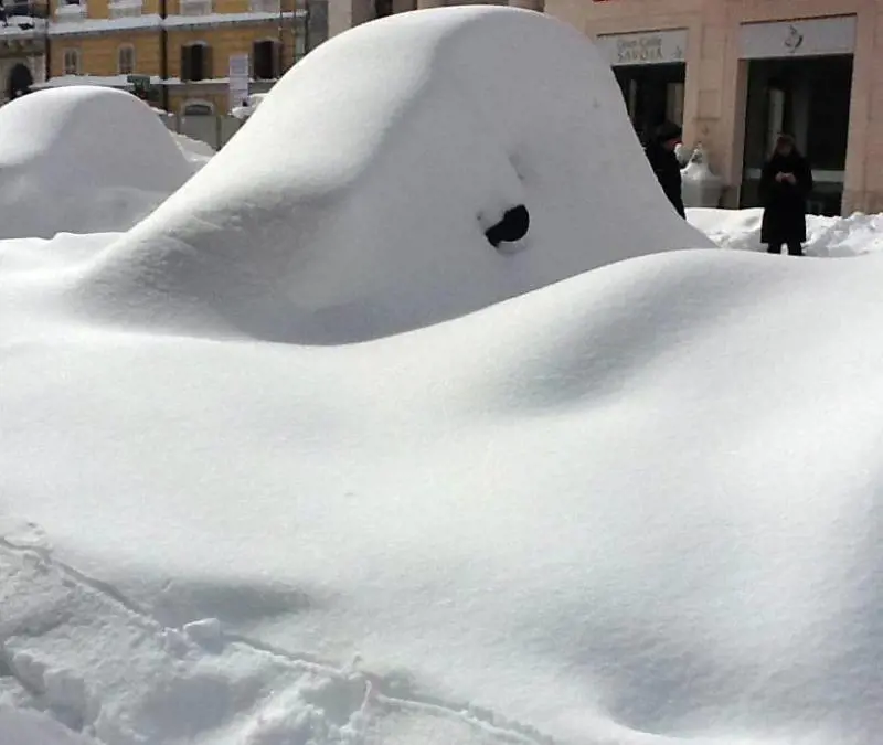 Otto morti per il gelo, arriva lesercito