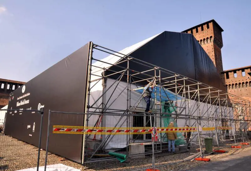 Via alle sfilate, il debutto più atteso è quello del Castello