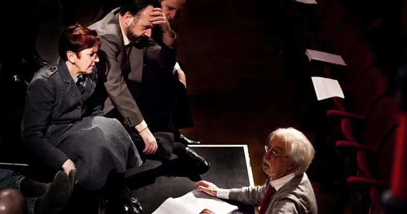 Ronconi: "Scelgo Brecht per raccontare la crisi"