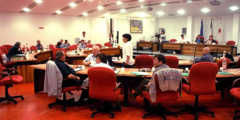 I consiglieri dal gettone facile? Arriva il «badge» contro i furbetti