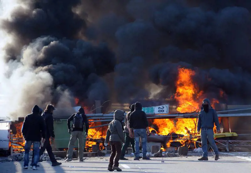 In Val Susa i violenti che cercano la guerra