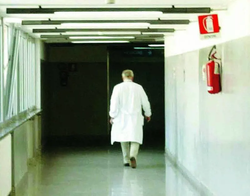 «L’esame per non perdere la vista? Se è urgente c’è posto tra un anno»