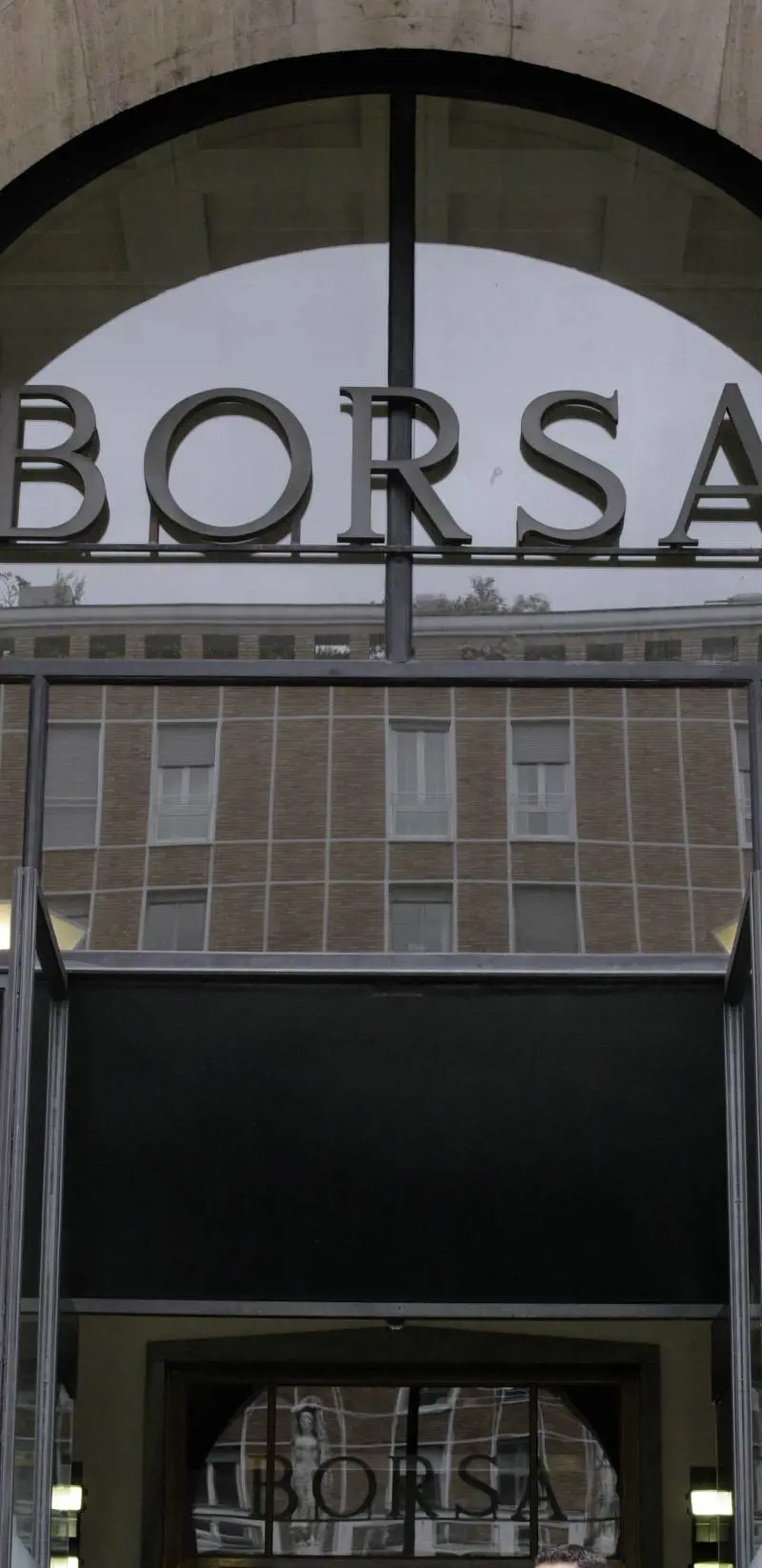 Quella Borsa «nana» che costa allItalia l1,5% del Pil