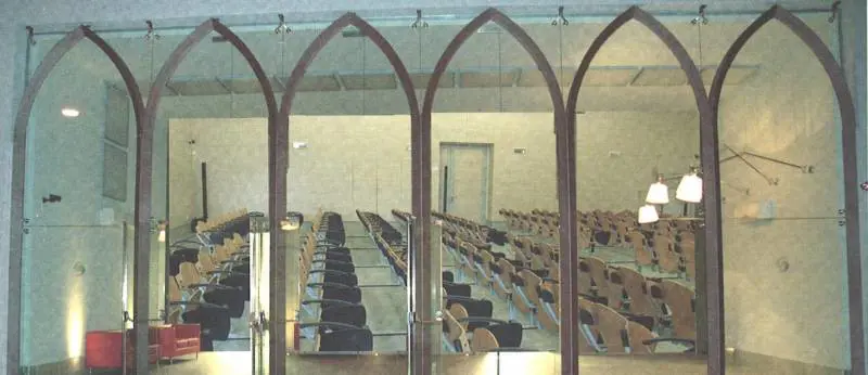 Le vecchie scuderie dell800 diventano una palestra