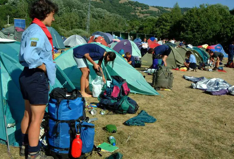 "Capi gay agli scout? È meglio di no..." Dibattito tra cattolici