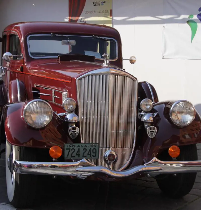 Auto d'epoca e prodotti artigianali: la «Mostra» che dura da 155 anni