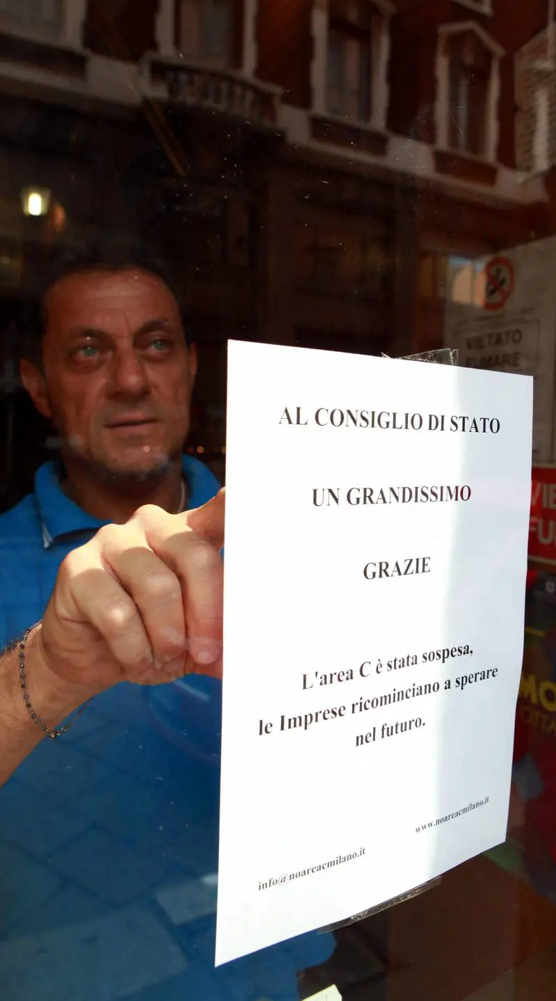 Area C inguaia Tabacci: milioni persi in ticket e multe da rimborsare