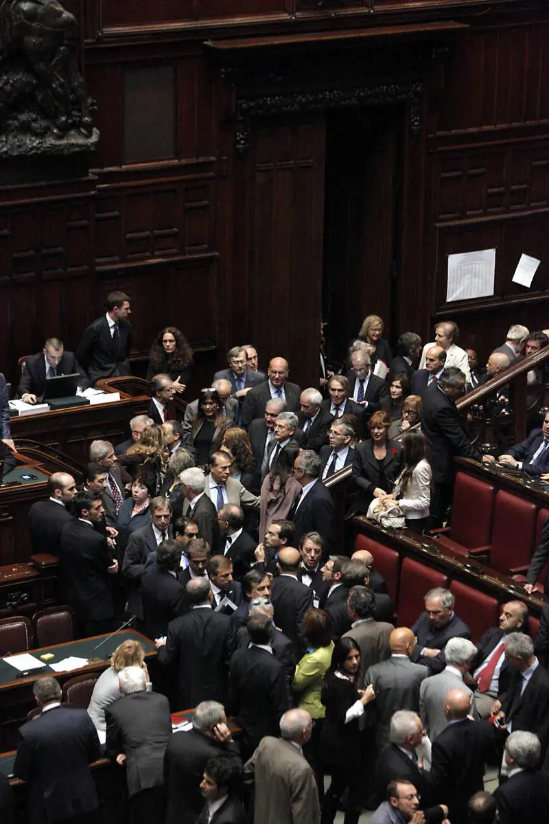 Esame sui conti dei partiti? Niente controlli esterni