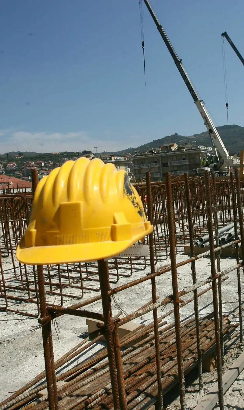 Gli esperti sicuri: «Scudo anti-spread? Puntate sulla casa»