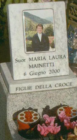 L'assassina testimone in chiesa: è rivolta