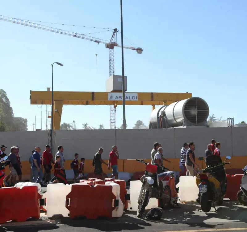 Chiusi i cantieri nei viali Bianca Maria, Corsica e Serra