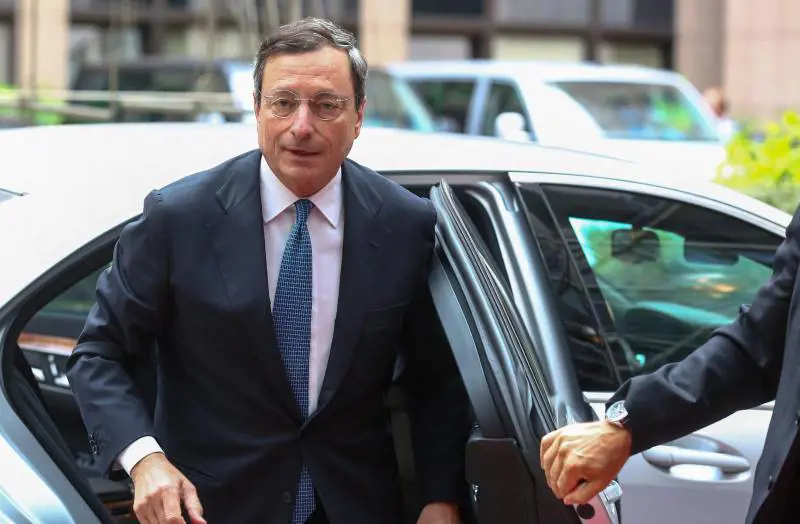 Crisi, Draghi ottimista sull'Ue: "L'economia migliorerà l'anno prossimo"