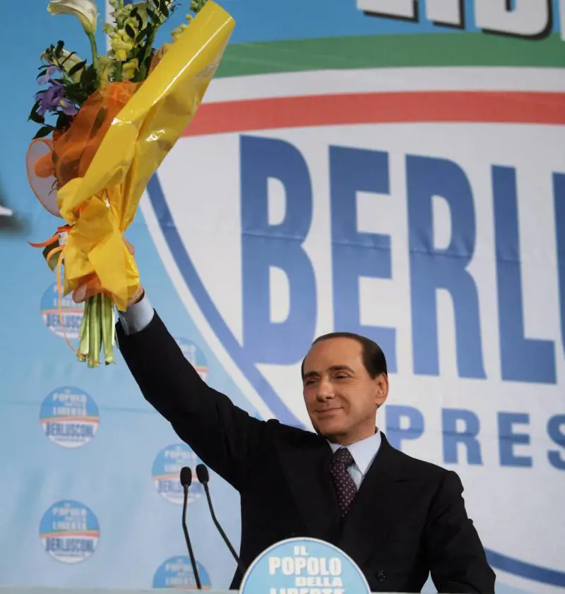 Legge elettorale, il Cav stana gli intrighi Pd