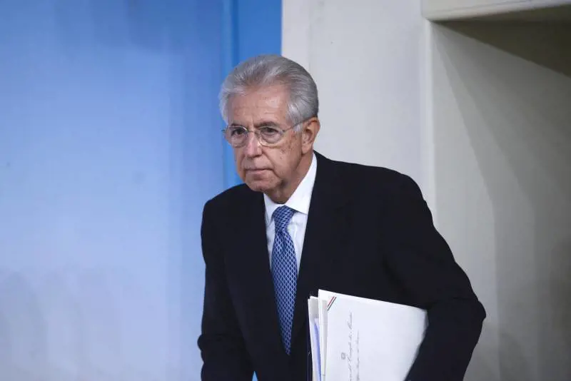 Monti: "Nel 2013 ci sarà la crescita"