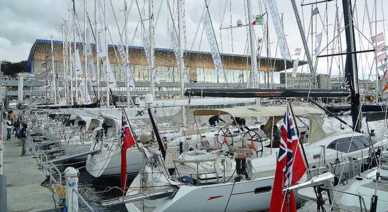 I dissidenti si sono pentiti A vele spiegate sul Salone