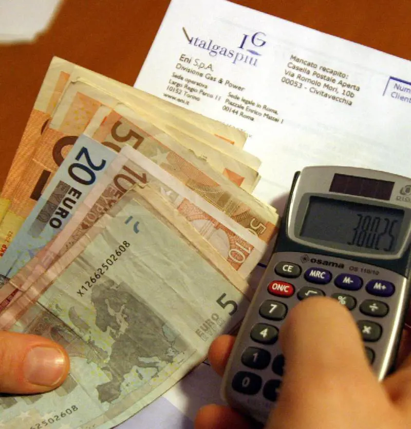 Svizzera, bocciata la proposta per i salari equi