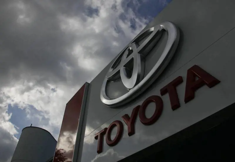 Auto, Toyota richiama 7,43 milioni di auto: problemi ai finestrini