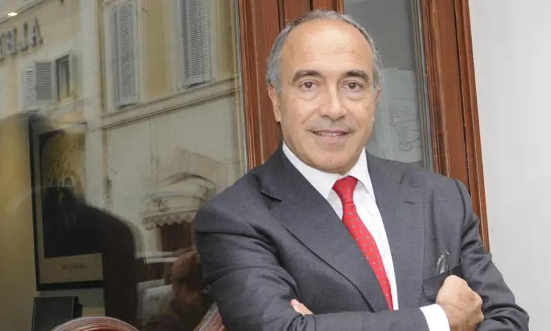 Angelucci: "Debito da 3 miliardi. E non si investe"