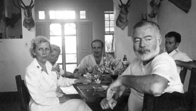 Gelati, sigarette, diete, gin. Autori top e manie normali