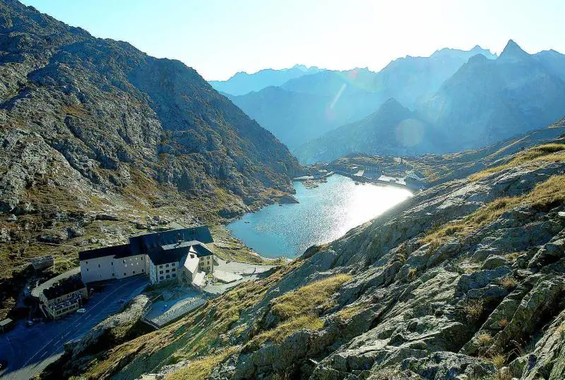Il dolce Vallese dove s'intrecciano storia, paesaggi e spiritualità