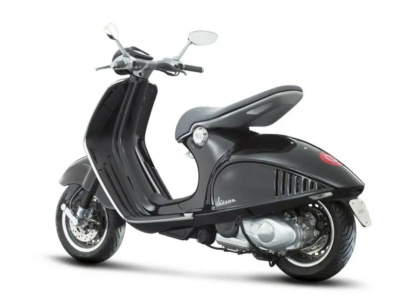 Vespa 946