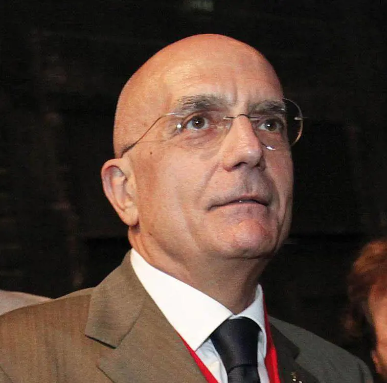 Berlusconi vuole il patto con la Lega Albertini gioca la carta dei sindaci