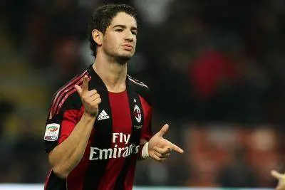 Pato è del Corinthians Caso Osvaldo alla Roma