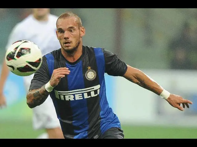Sneijder: "Non ho motivo di firmare il rinnovo del contratto"