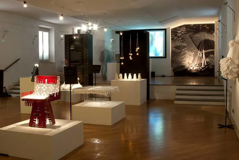 La "carica degli 80mila" dell'architettura e del design brasiliano a Milano