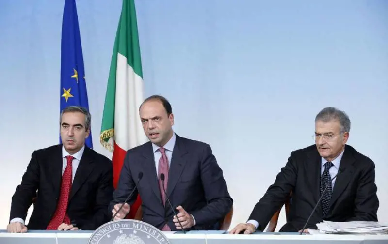 Pdl, ecco chi si smarca dal Cavaliere