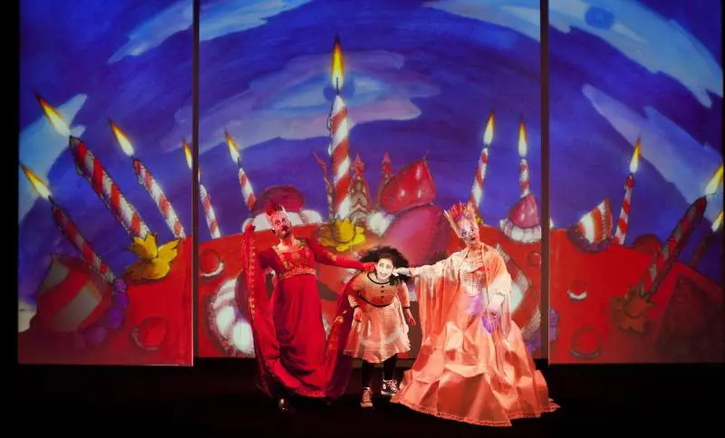 Un «cartoon teatrale» celebra il mito di Alice