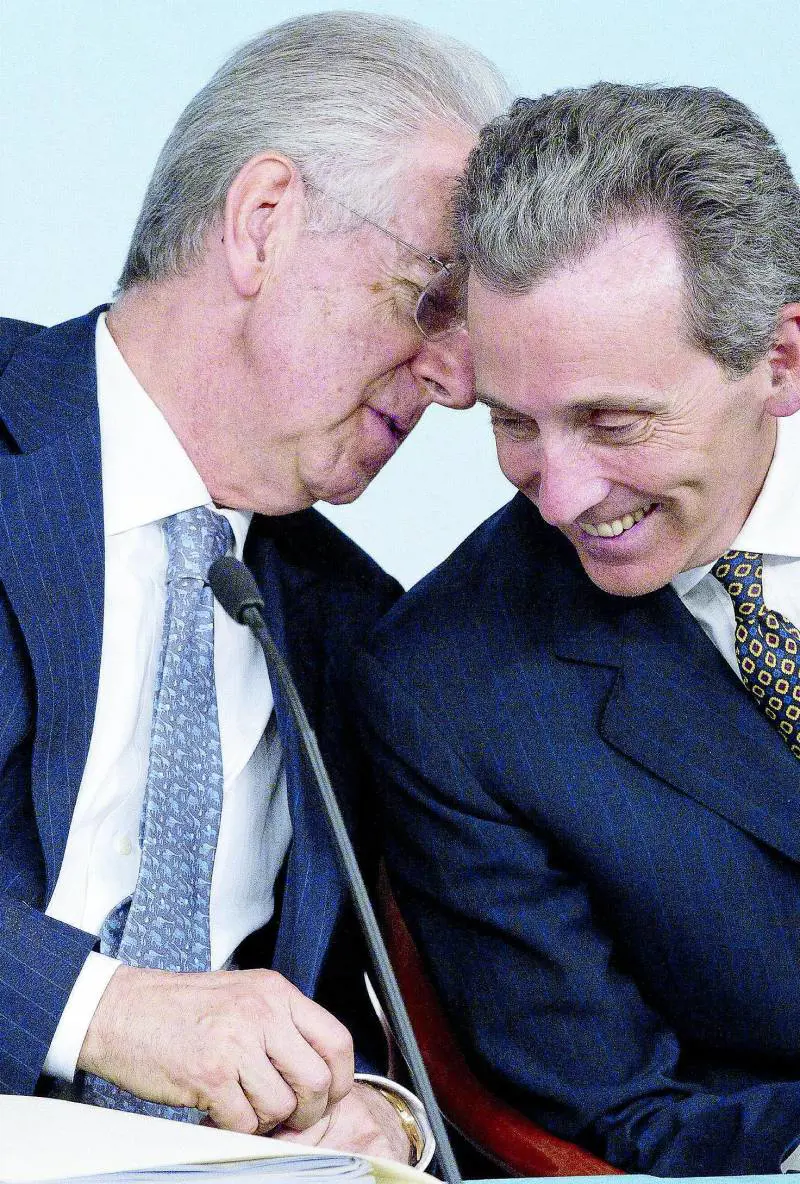 Metà dei Comuni alza l'Imu: prosciugate le tredicesime