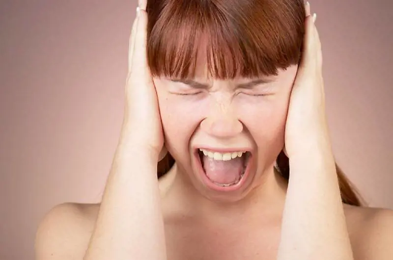 Donne contro donne Ecco la metà nascosta del fenomeno stalking