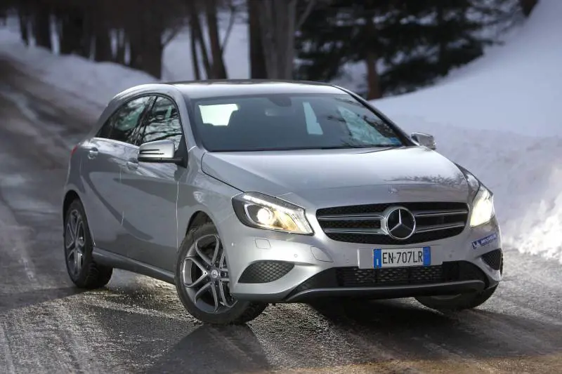 La nuova Mercedes Classe A equipaggiata con i Michelin PA4