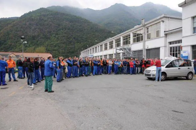 Torino, operai senza riscaldamento pur di lavorare