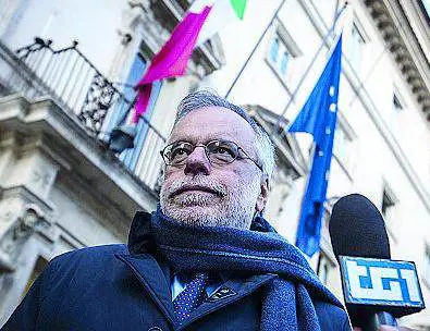 Ritirata tattica del ministro Riccardi