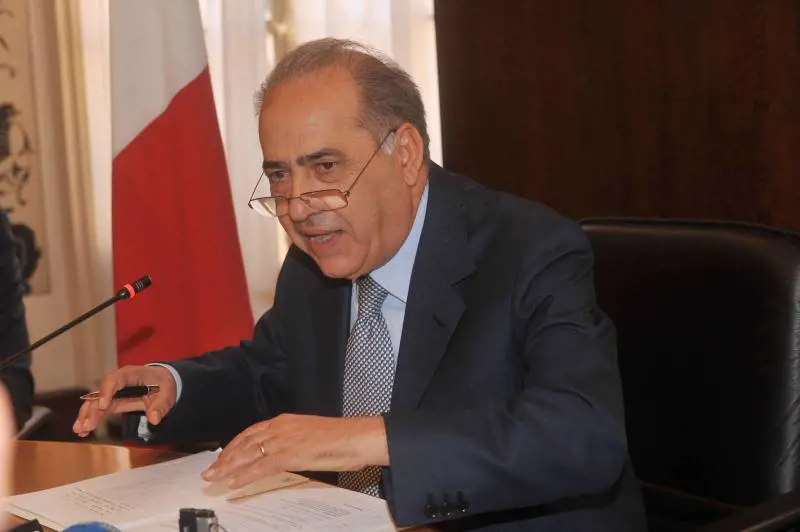 Mafia, Pisanu: "Non ci fu vera trattativa ma una tacita intesa tra le parti"