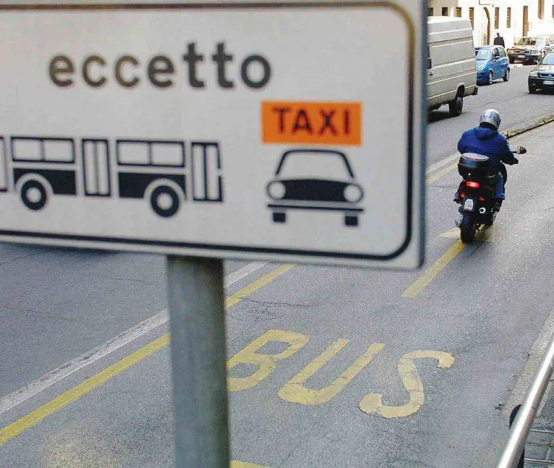 Oltre 5mila persone sulle corsie riservate