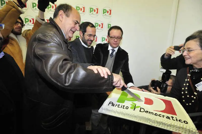 Bersani a Milano per lanciare la campagna elettorale di Ambrosoli