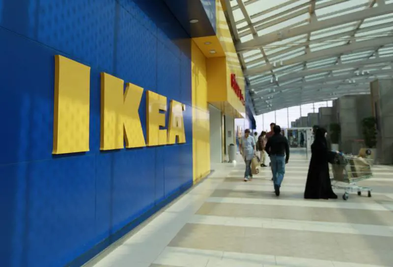 Il fondatore di Ikea lascia al figlio