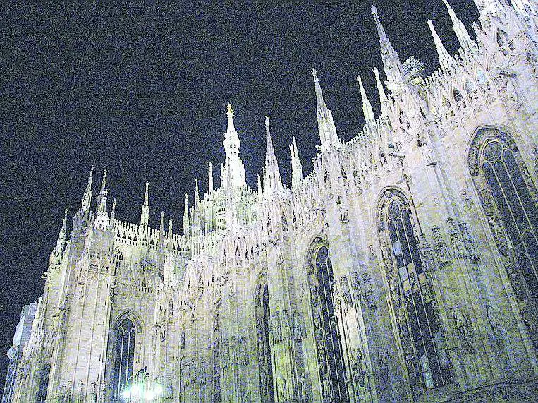 Aveva tradito il suo amato. Vagherebbe da secoli nel Duomo