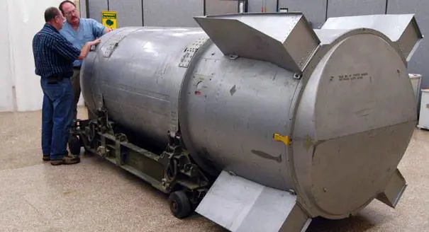 Ecco la bomba atomica del futuro: "L'Apocalisse è più verosimile"