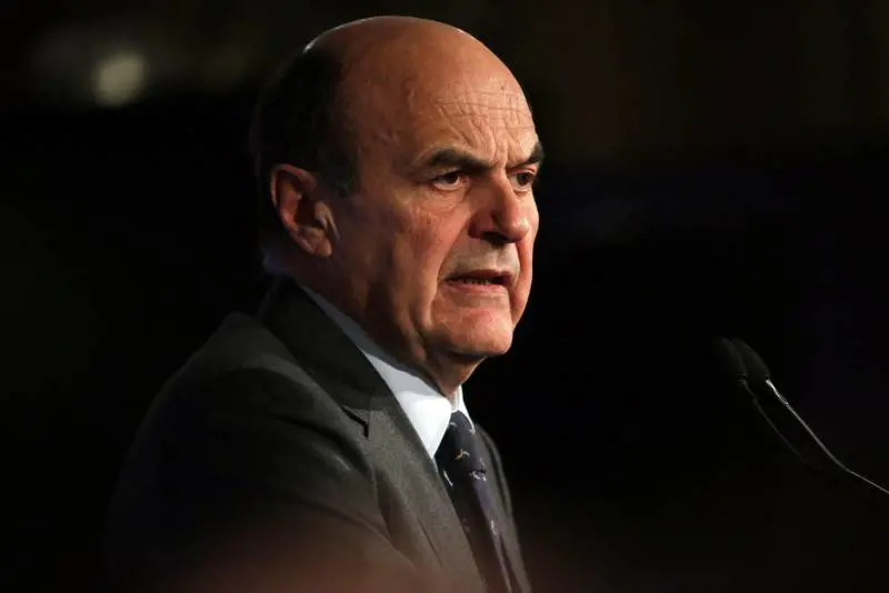 Bersani accerchiato, è l'ora della fronda
