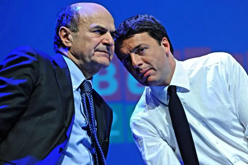 Il segretario del Pd  Pierluigi Bersani e il sindaco di Firenze Matteo Renzi