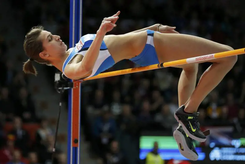 Il salto in alto di Alessia  scrive un romanzo olimpico