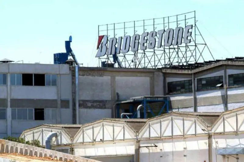 Chiusura Bridgestone, il sindaco di Bari: "Pronti a occupare la fabbrica"