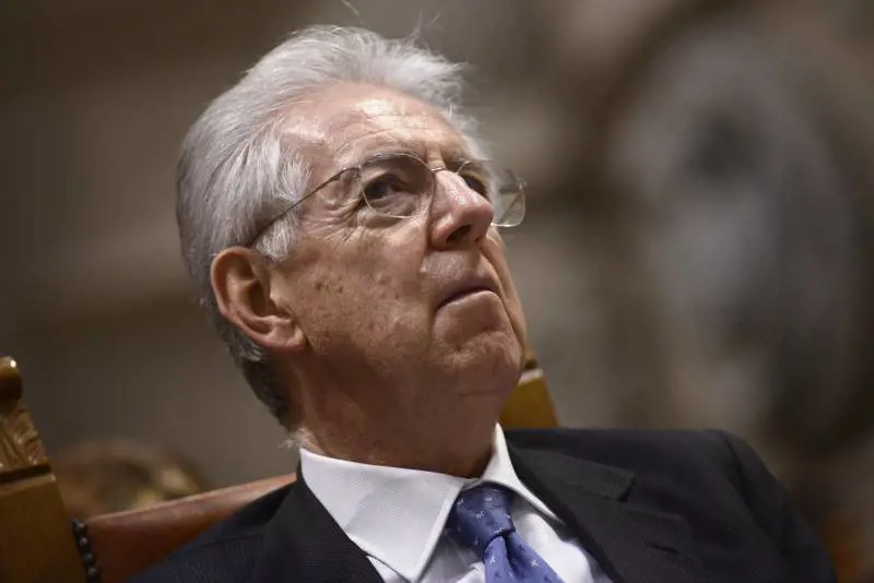 Soldi alle imprese, il Prof non ha fretta