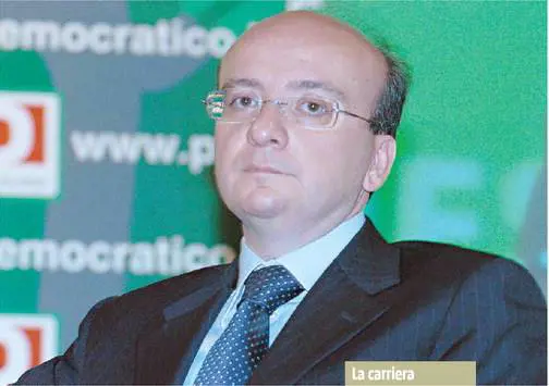 Il re delle tessere Pd in Sicilia tra parentopoli e affari d'oro