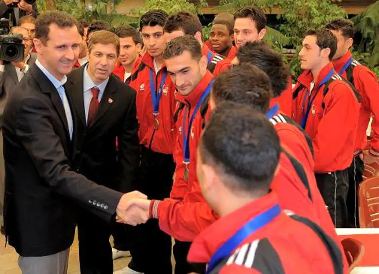 Assad sta vincendo e noi lo corteggiamo pure